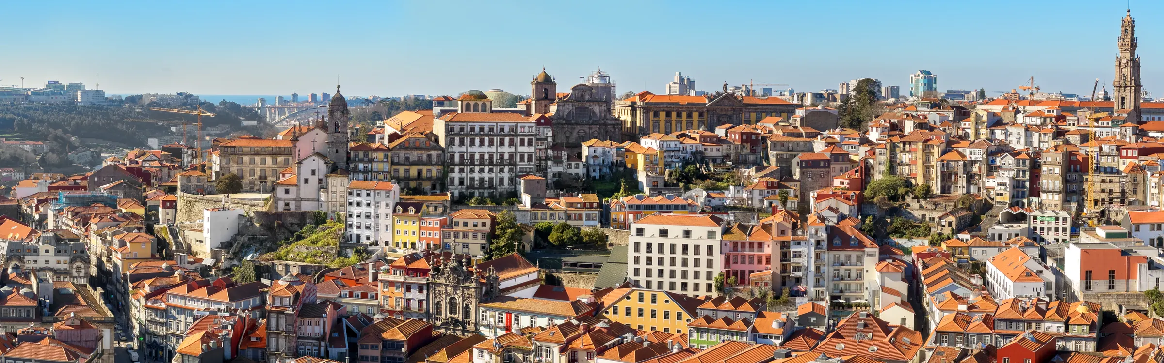 Vista panorâmica dos telhados do centro histórico do Porto